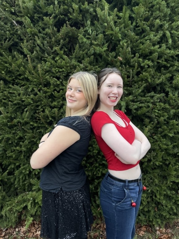 Alice och Nadja dans 1 Bild på deltagarna Alice och Nadja från dans 1